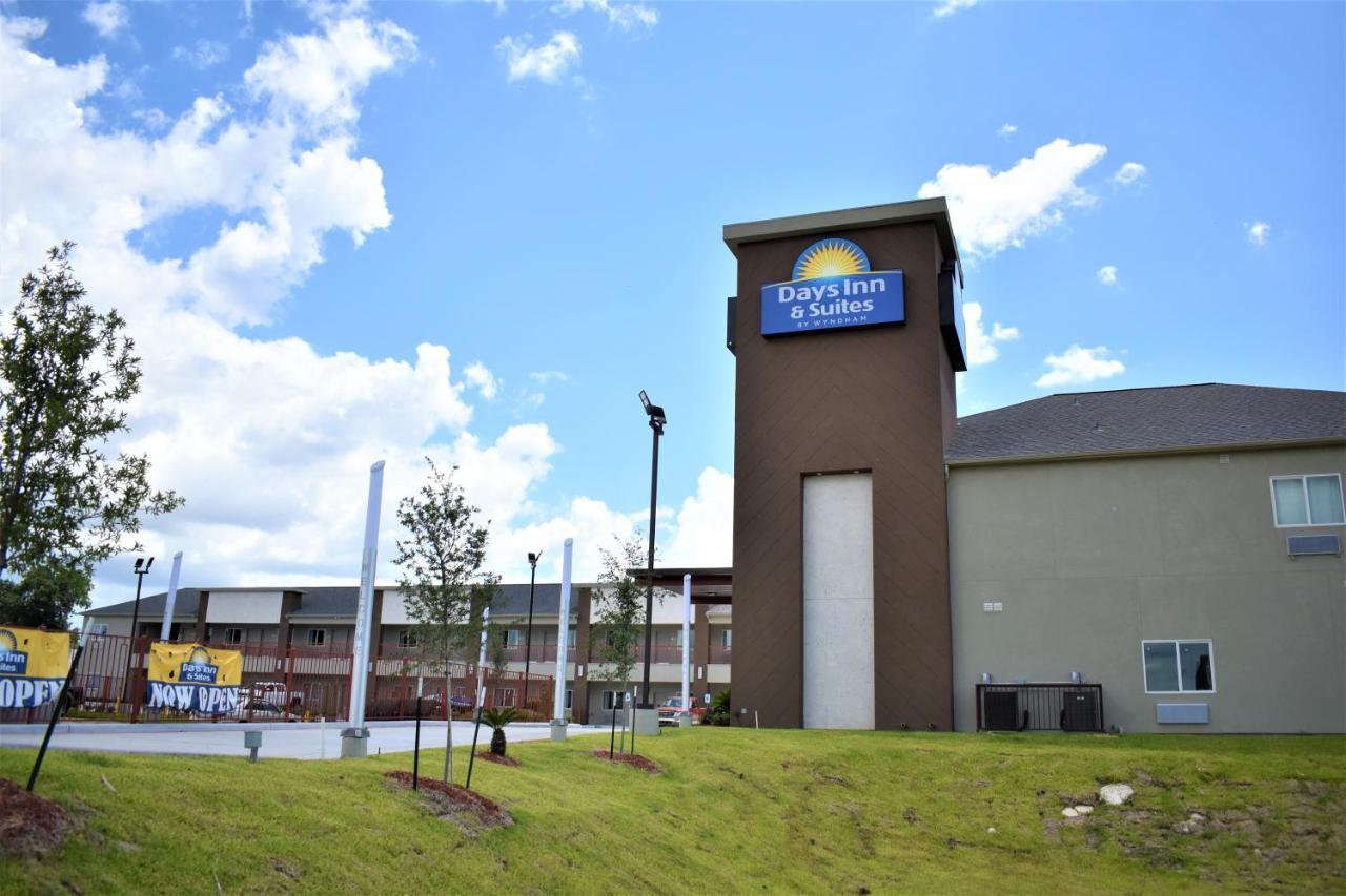 Days Inn & Suites By Wyndham Downtown/University Of Houston Exterior photo